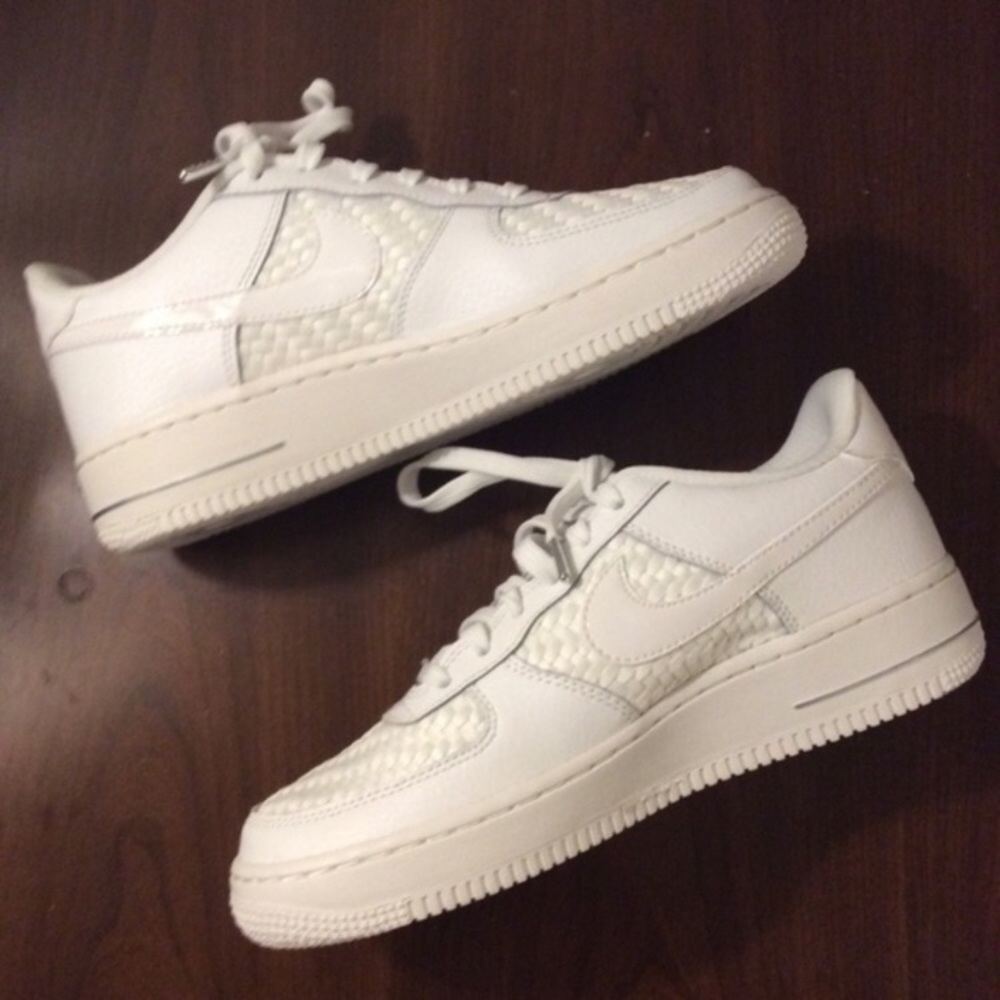 NEW NIB Nike Air Force 1 LV - Picture 7 of 8